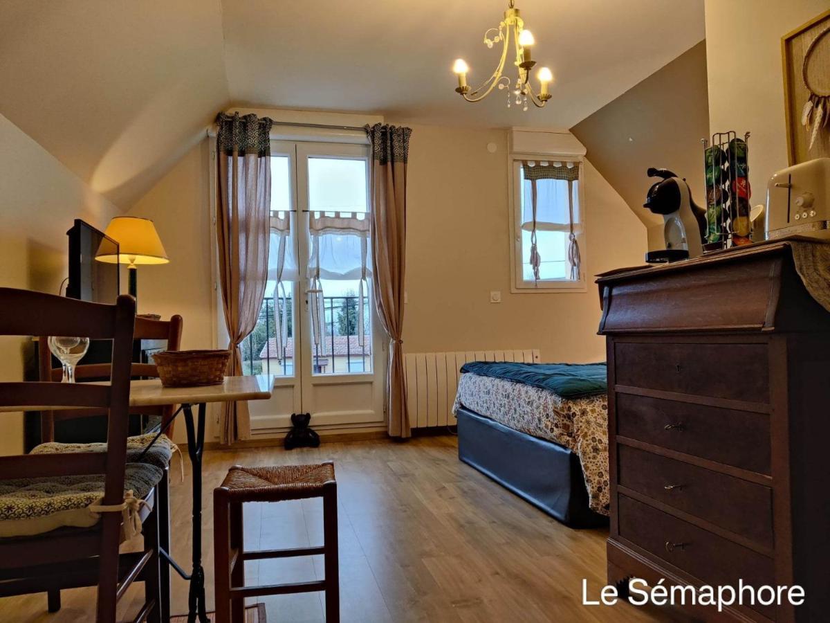 Bed and Breakfast Du coté de chez Swann 1 Trouville-sur-Mer Exterior foto
