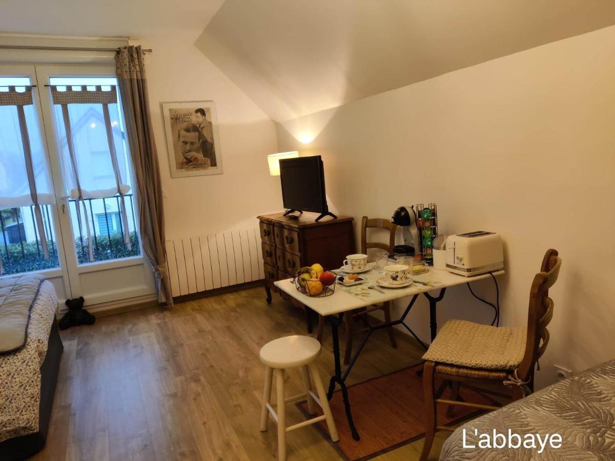 Bed and Breakfast Du coté de chez Swann 1 Trouville-sur-Mer Exterior foto